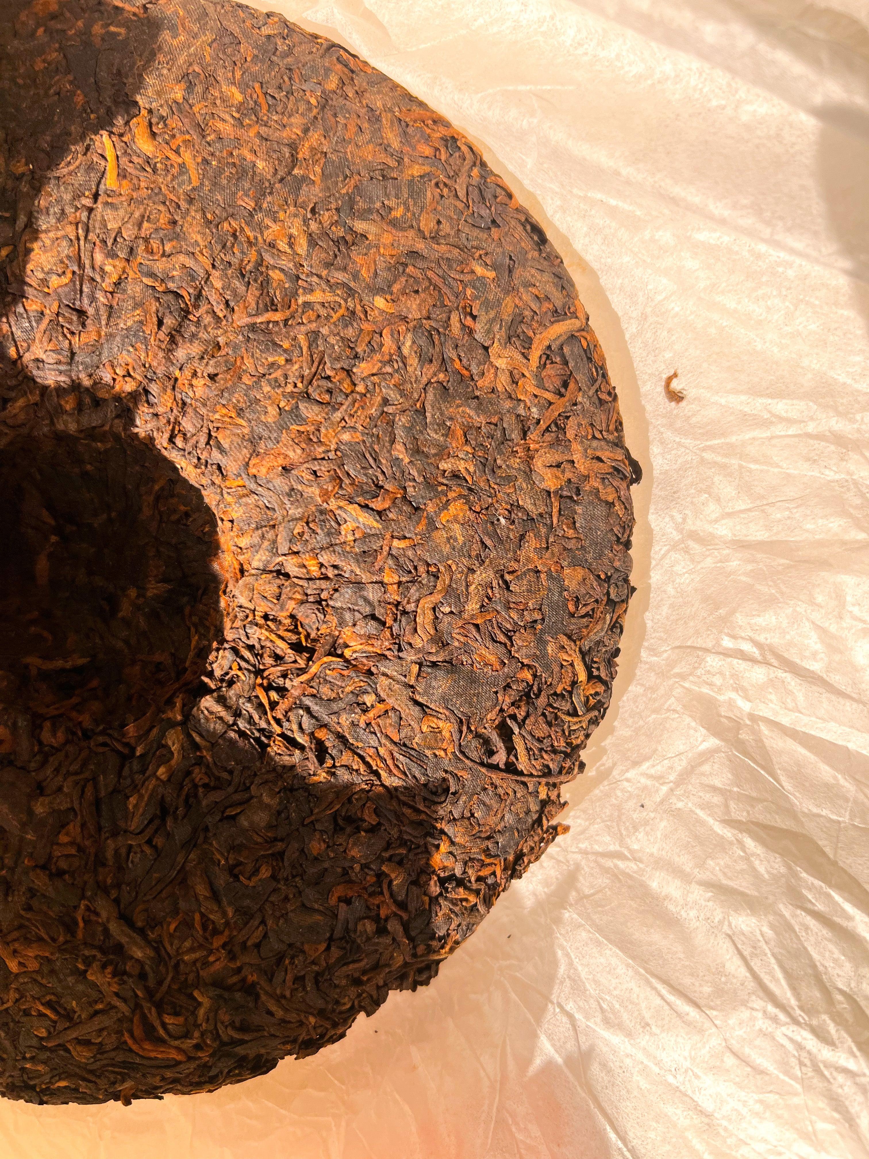 Nannuo Mountain Pu’er Cake 2018 - Root + Bones